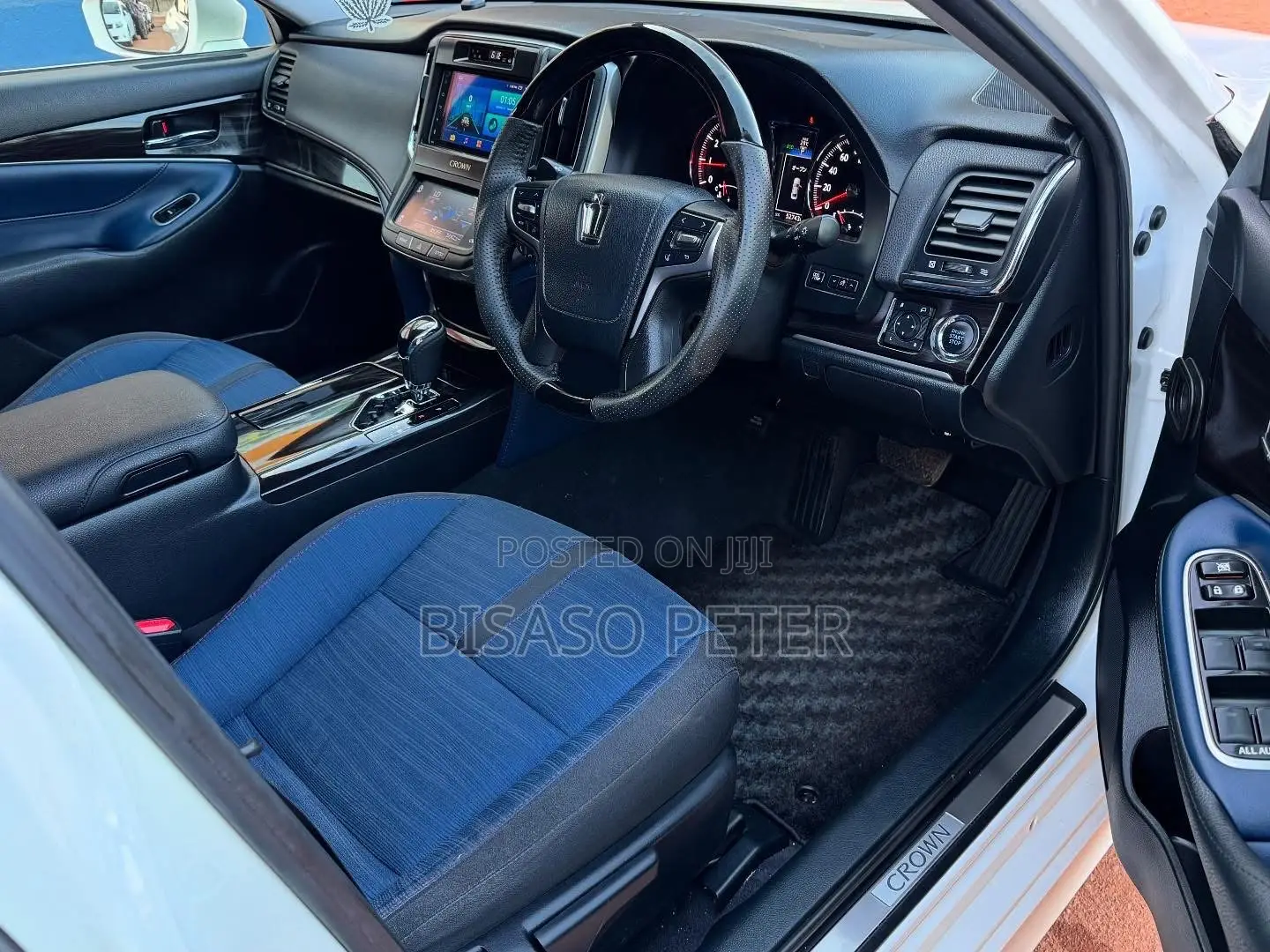 Toyota Crown 2016 White