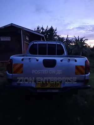 Mitsubishi L200 2013 Silver