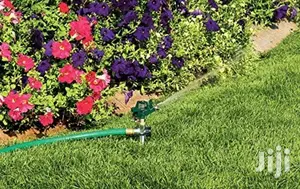 Garden Sprinkler With Zinc Spike