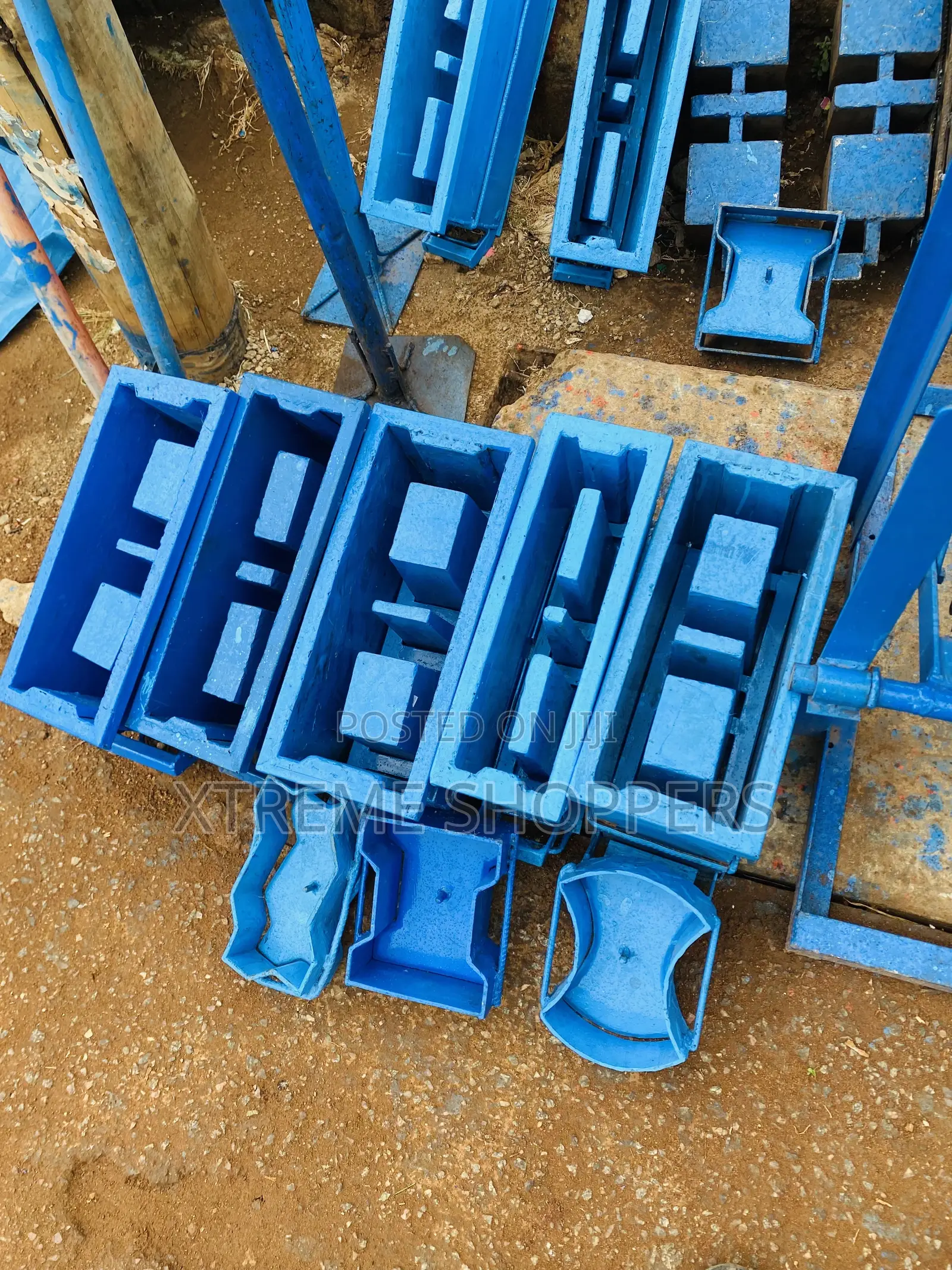 All Size Moulds / Wholesale Price/ Concrete Blocks Mould Che