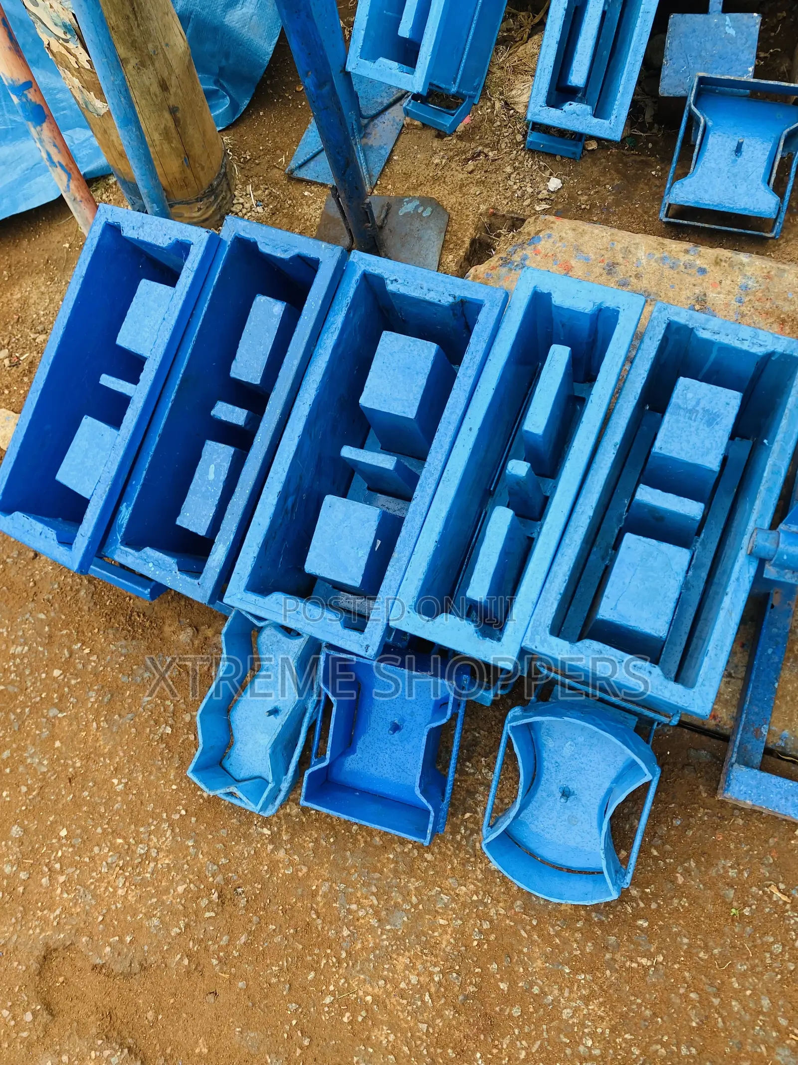 Concrete Block Moulds, Chap / All Sizes Provided
