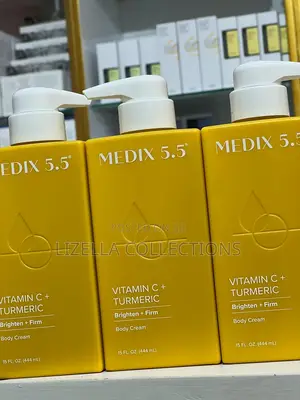 Photo - Medix 5.5 Vit C + Turmeric Lotion Moisturizer (Brighten Skin