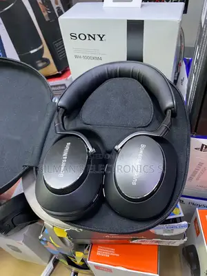 Bowers and Wilkins True Wireless Headphones Black