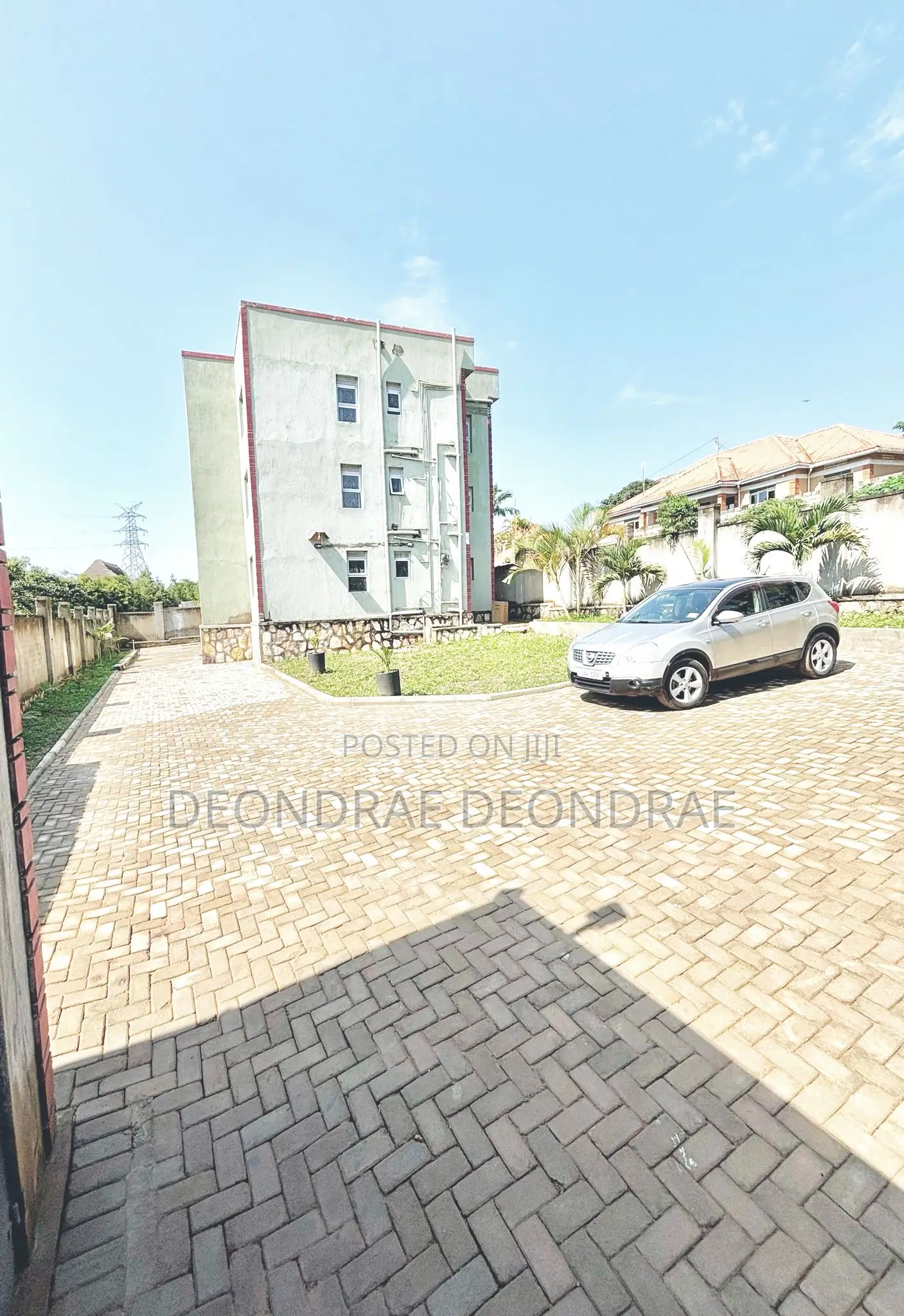 14bdrm Block of Flats in Katabi for sale