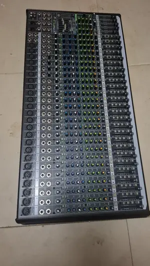 Mackie Mixer Pro Fx30v2