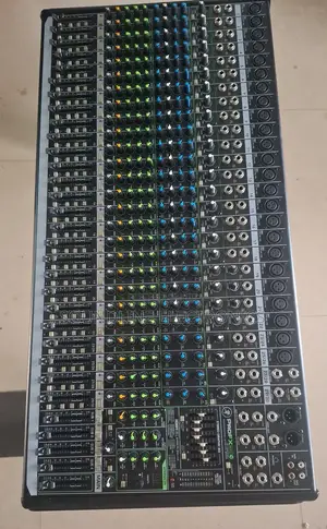 Mackie Mixer Pro Fx30v2