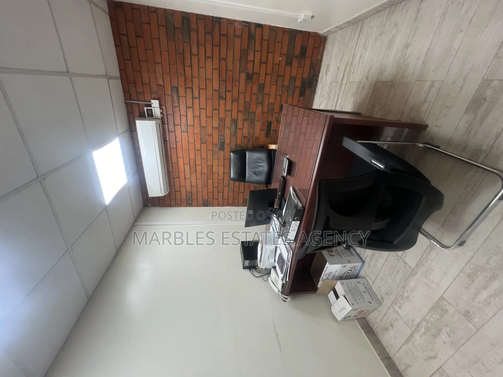 Office Space for Sale Located on Kanjokya Street, at $1.4m