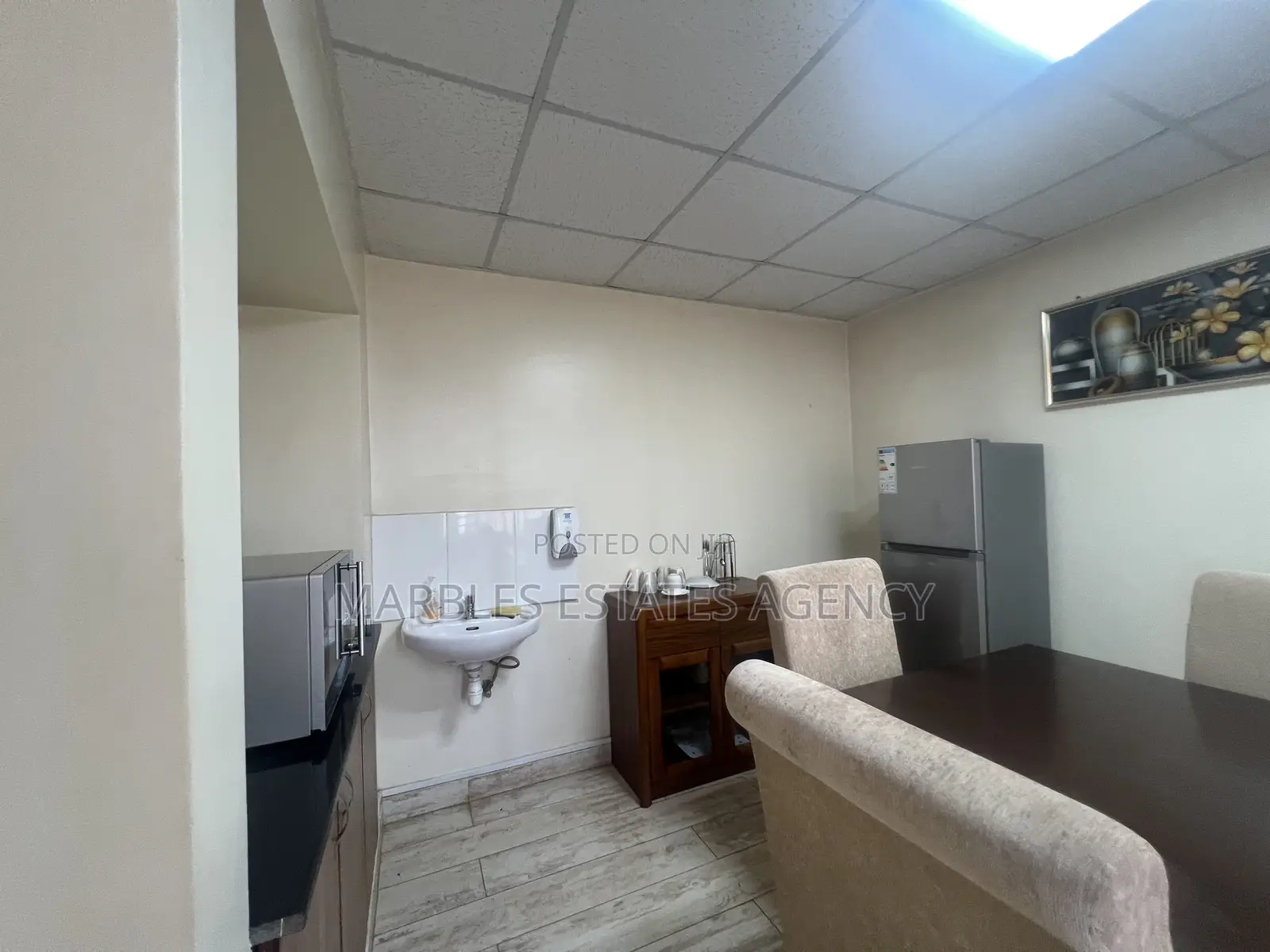 Office Space for Sale Located on Kanjokya Street, at $1.4m
