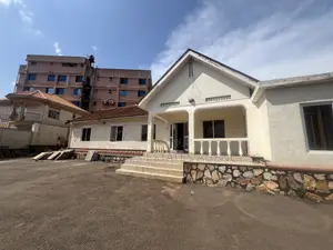Office Space for Sale Located on Kanjokya Street, at $1.4m