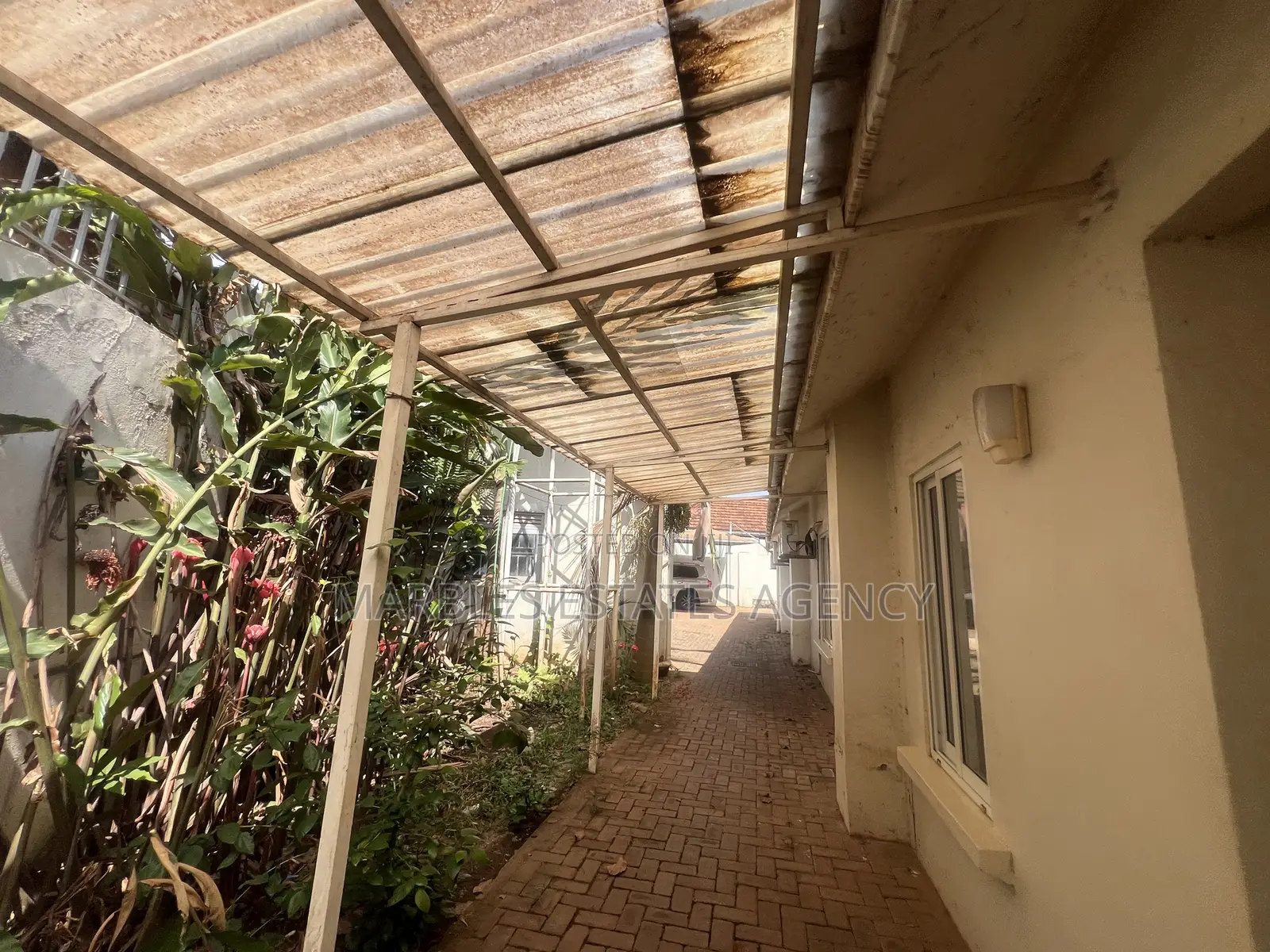Office Space for Sale Located on Kanjokya Street, at $1.4m