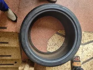 325/30r21 Used but Still Gd Tire.It Is Only One Piece