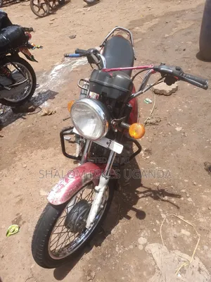 Mahindra Centuro 2017 Red