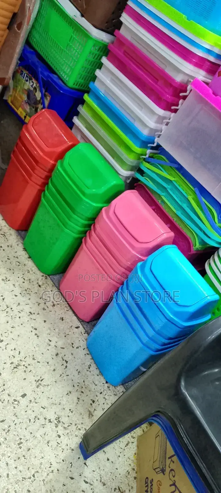 Plastic Dust Bins 10litres