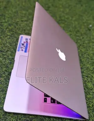 Laptop Apple MacBook 2012 8GB Intel Core I5 HDD 500GB