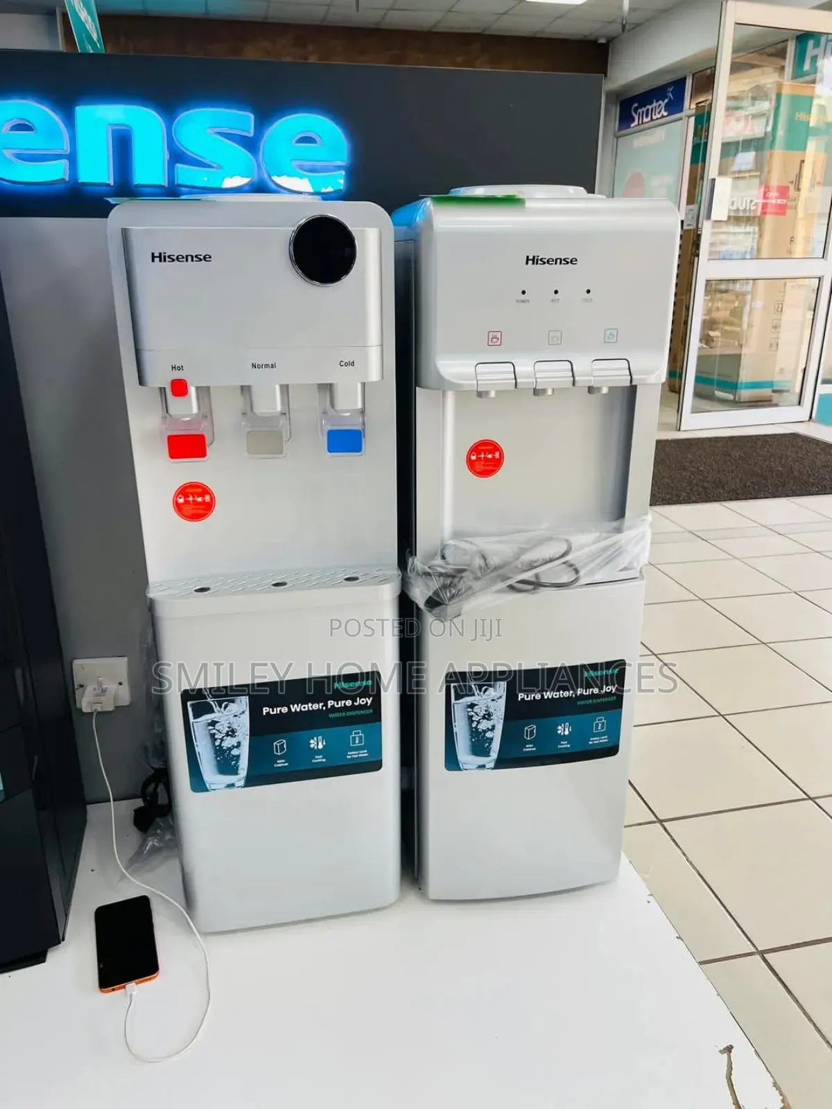 Toploader Hisense Water Dispenser With 3 Taps and Shortage