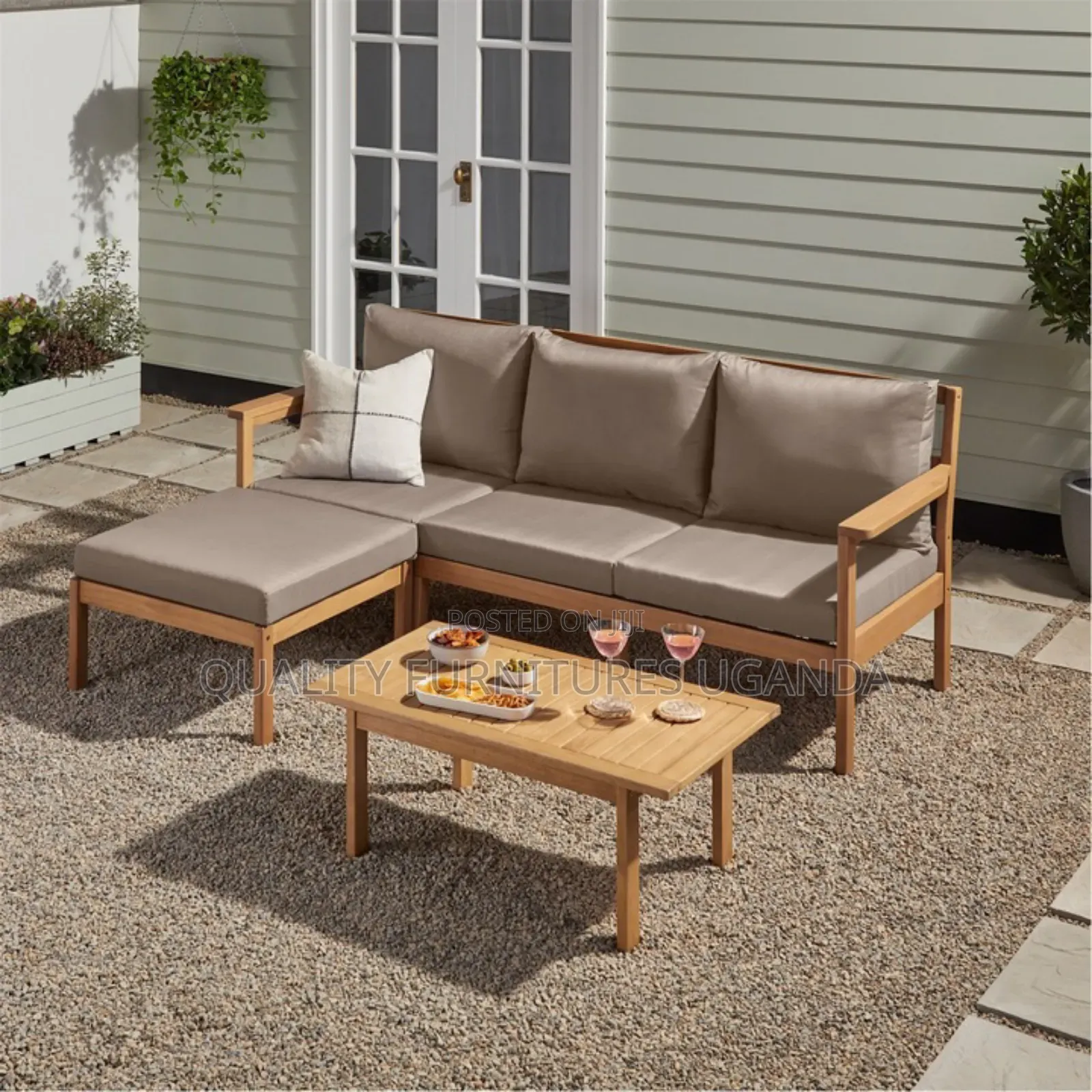 Johnson L Sofa Set