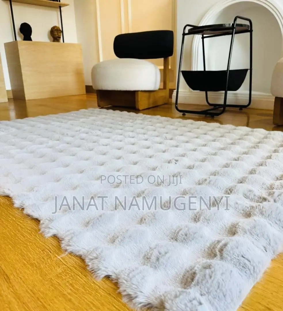 Grey Ribbed Rabbit Fur Carpet