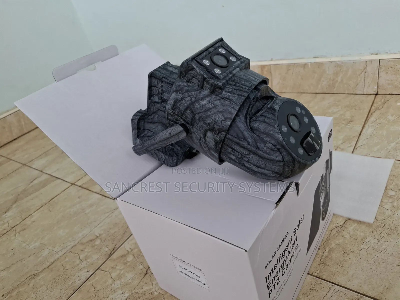 Ubox Dual Lens Solar Camera