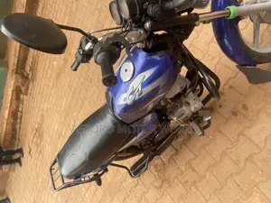 Bajaj Boxer 125 2022 Blue