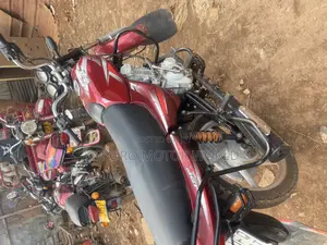 Bajaj CT 110X 2022 Red