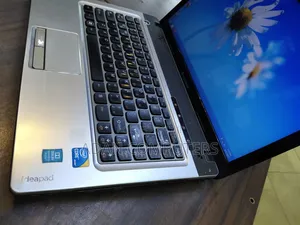 Laptop Lenovo IdeaPad Z470 4GB Intel Core I3 HDD 320GB