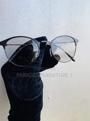 Photorchromic /Sunsensor Glasses