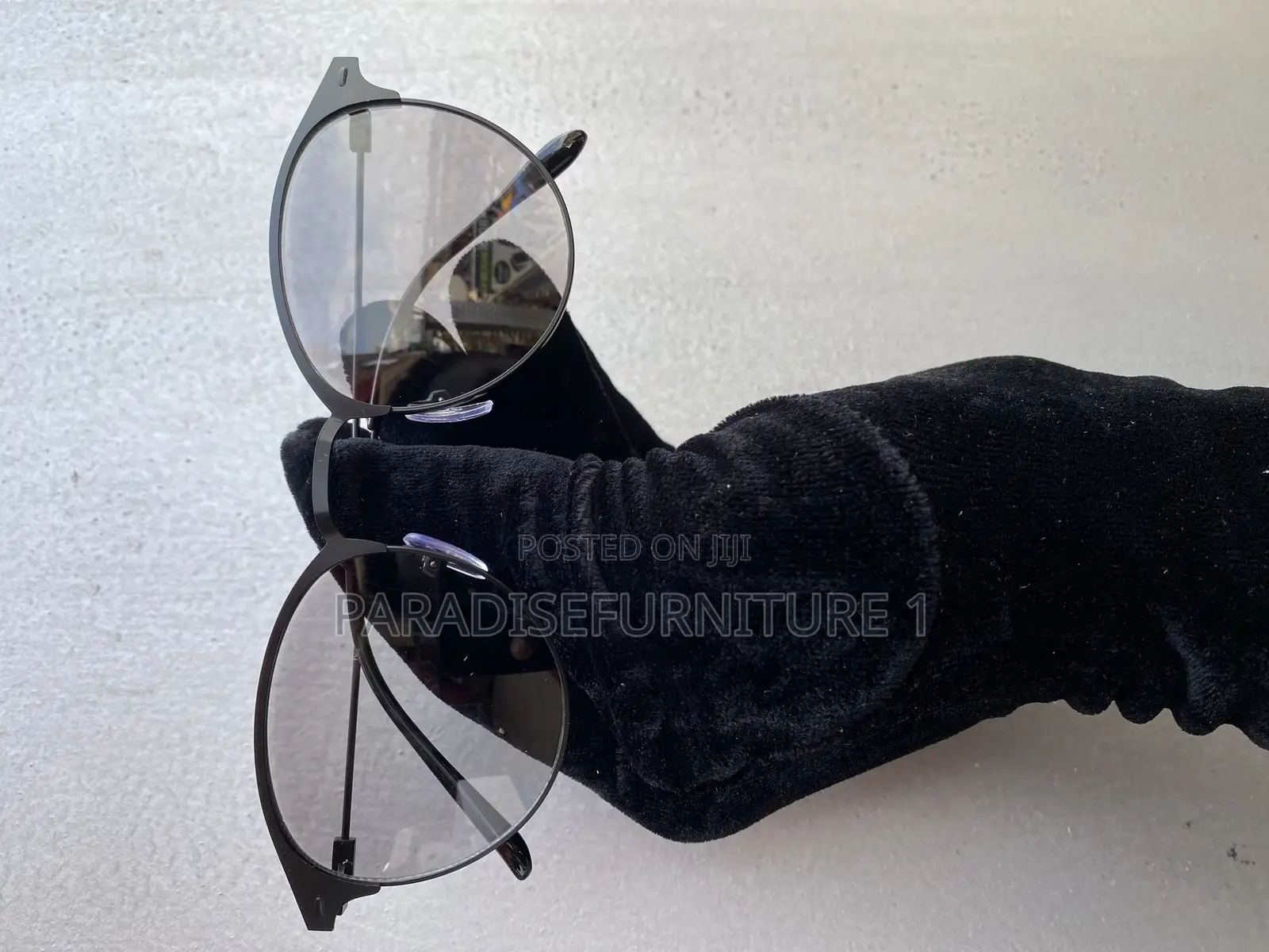 Photorchromic /Sunsensor Glasses