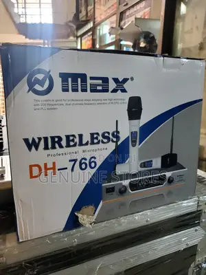 Max Wireless Professional Microphones