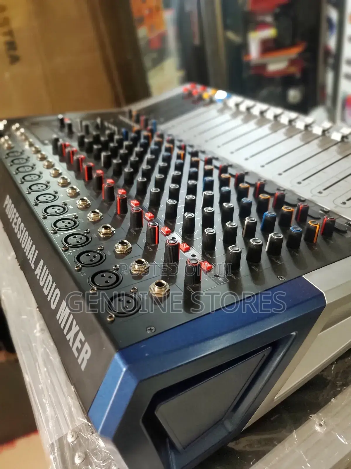 Yamaha 12 Channelproffessional Amp Mixer / Pro Series