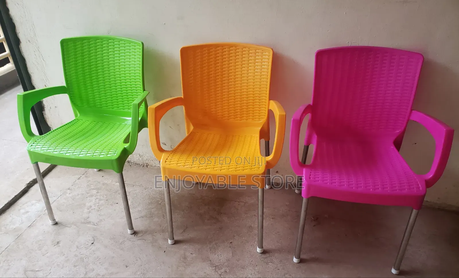 Plastic Chairs Plastic Chairs A05j