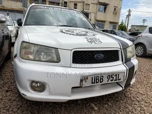 Photo - Subaru Forester 2.0 X Active 2005 White