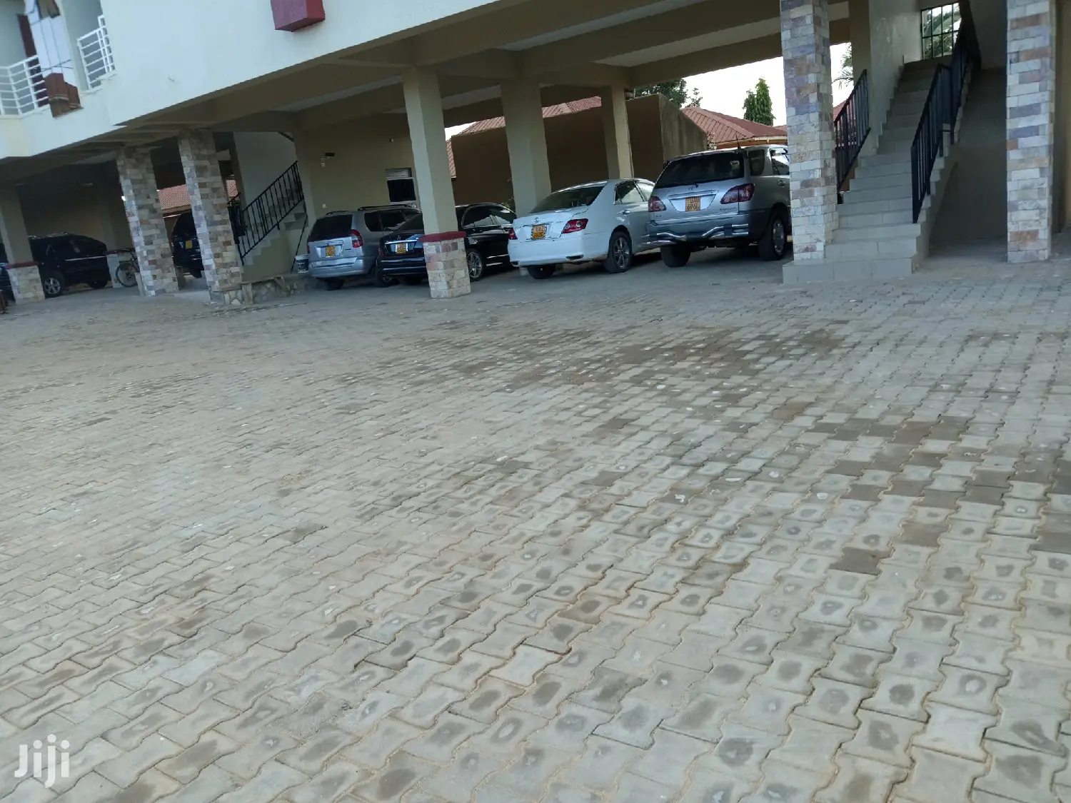 Naalya 19 Unit Apartments for Sell