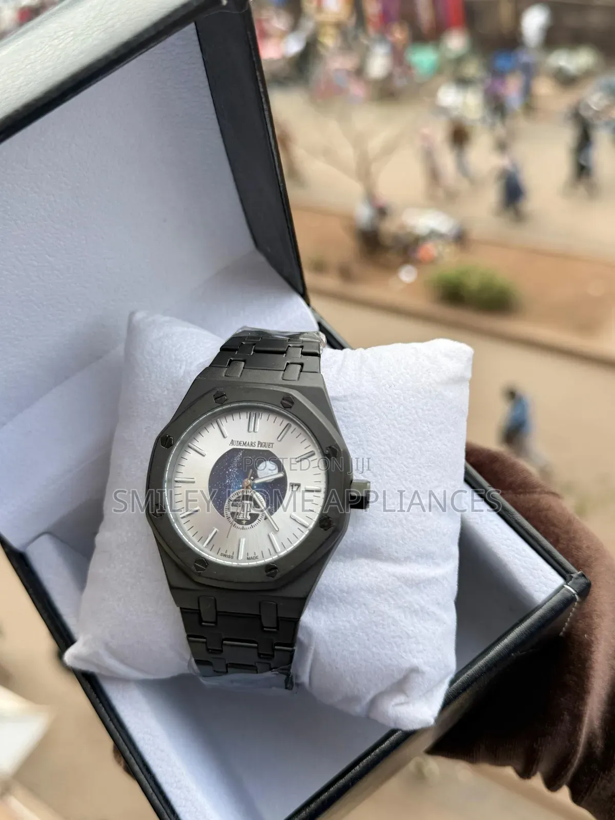 Audemars Piguet Men's Wrist Analog Watch