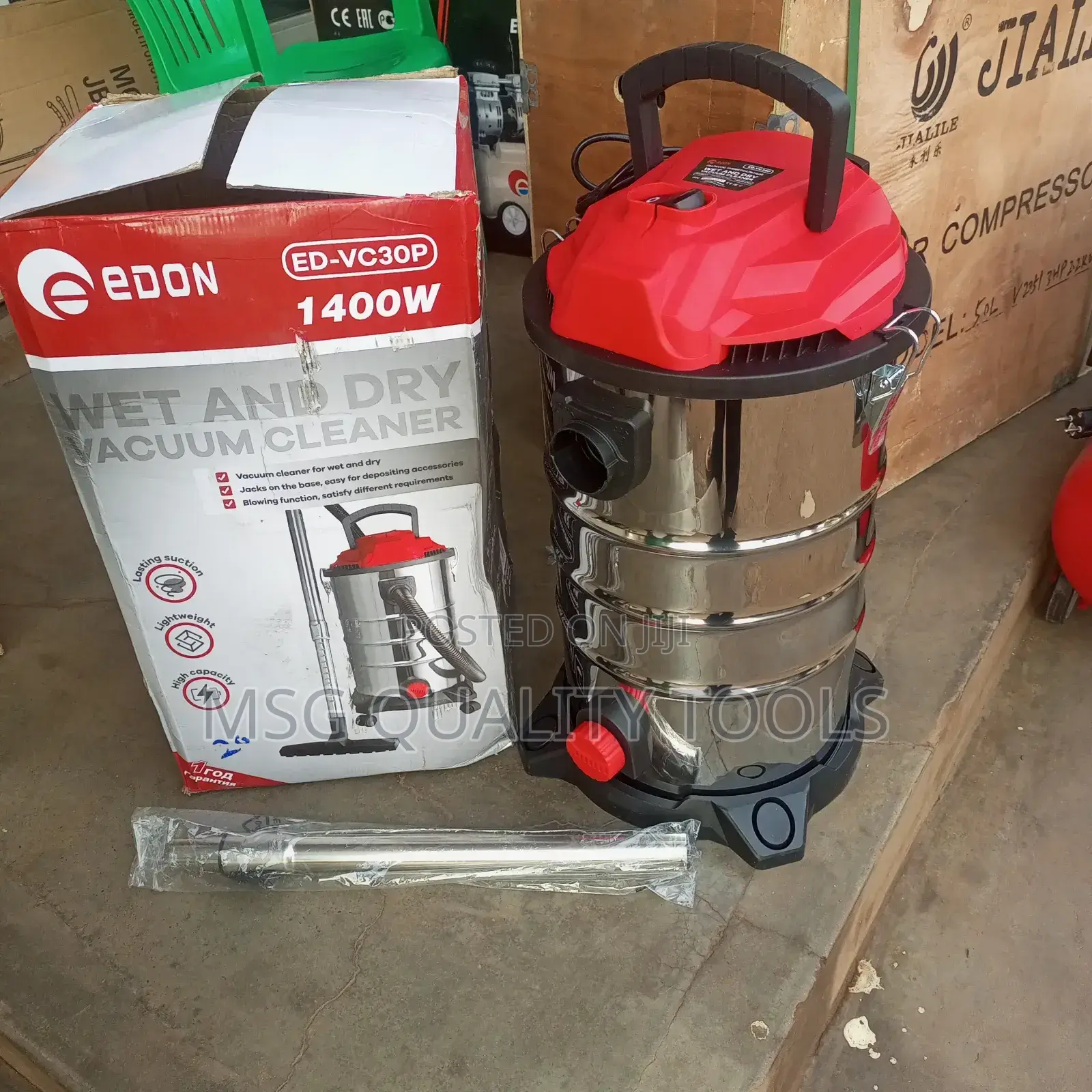 Vacuum Cleaner / Wet and Dry 30ltrs