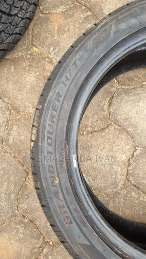 275/45r21 110w Grand Tourer