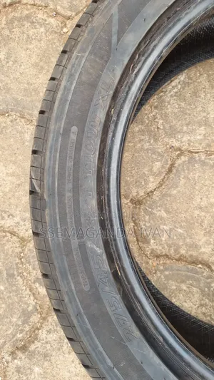 275/45r21 110w Grand Tourer