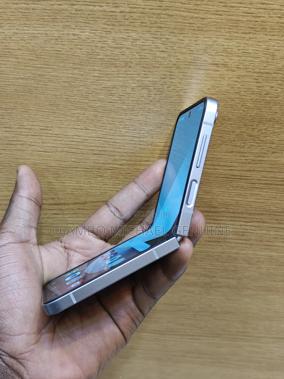 Samsung Galaxy Z Flip6 256 GB Gray
