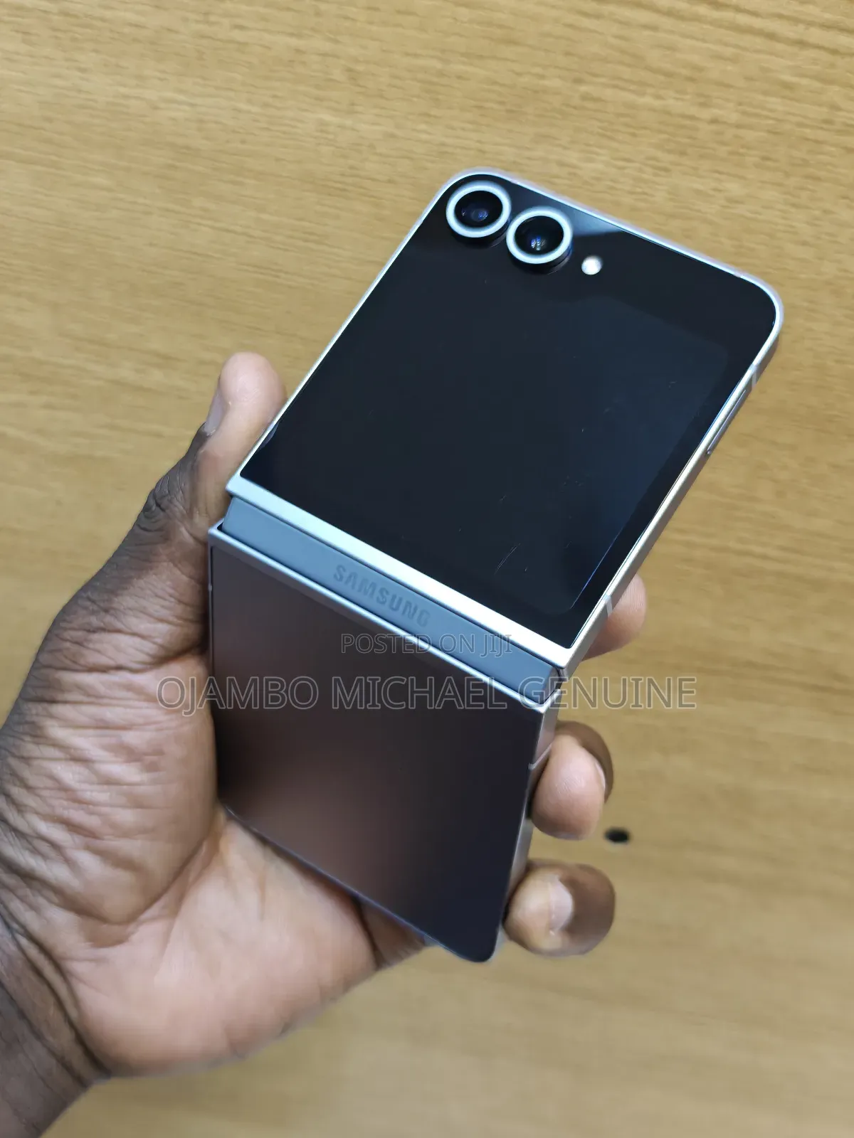 Samsung Galaxy Z Flip6 256 GB Gray