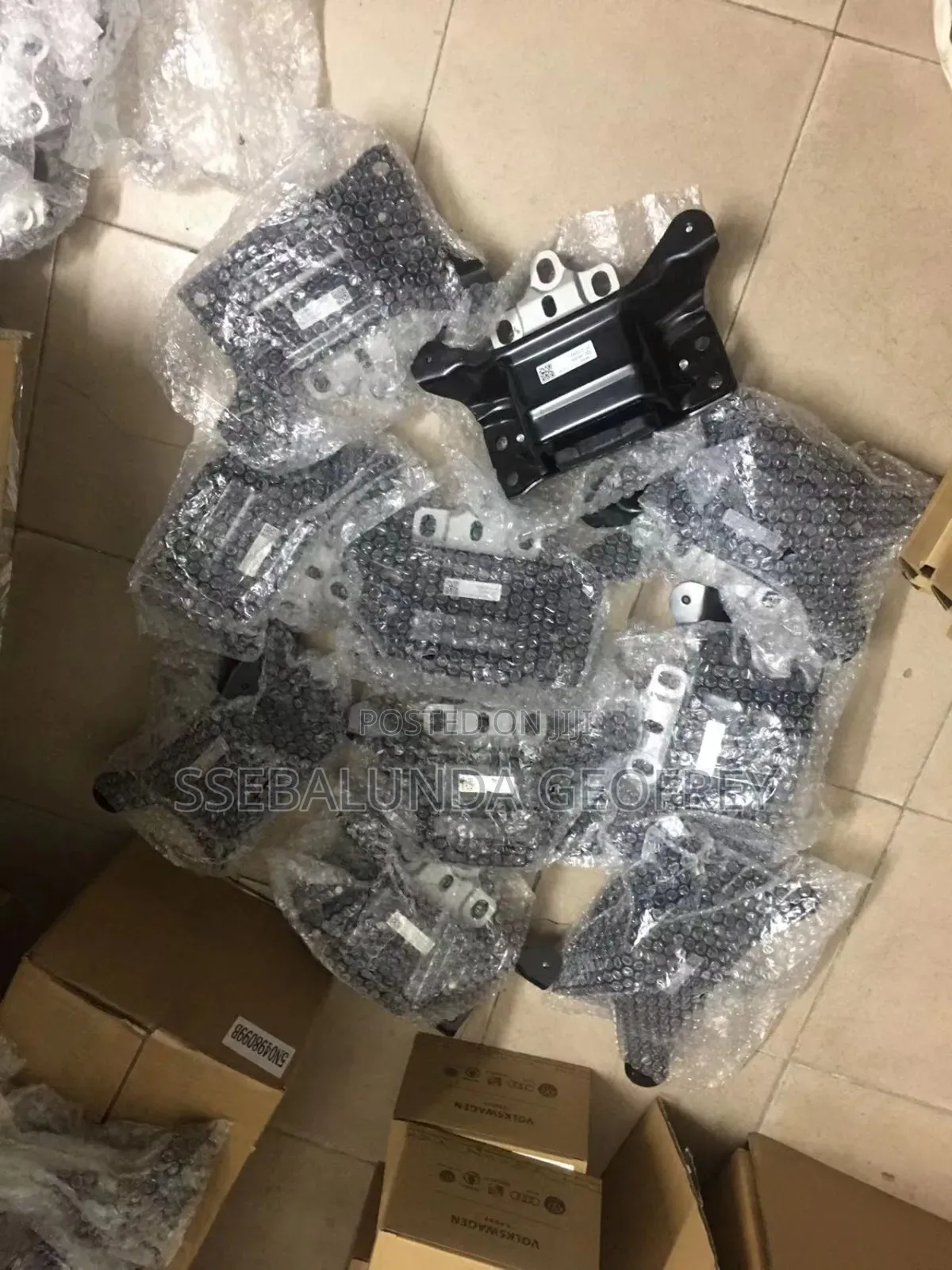 Golf Seven Gear Box Mounting and Engine Mountings