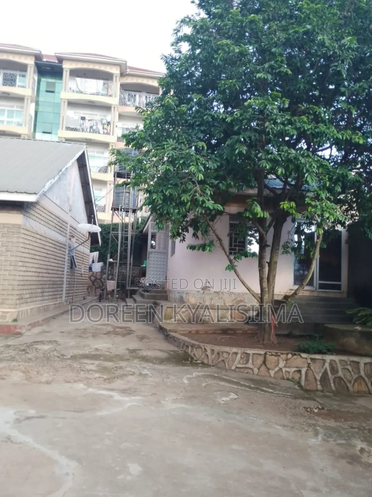 Furnished 7bdrm Apartment in Central Division for sale