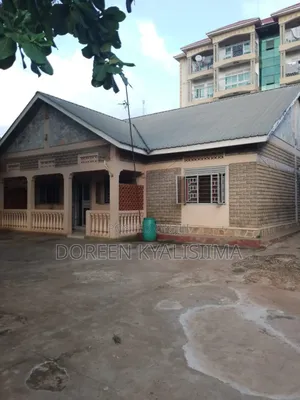 Furnished 7bdrm Apartment in Central Division for sale
