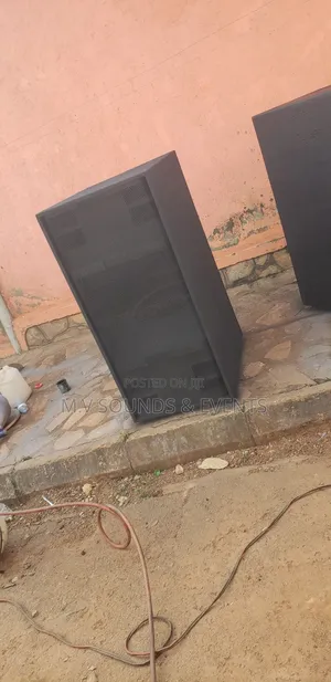Admark Dual 18 Bass Speakers