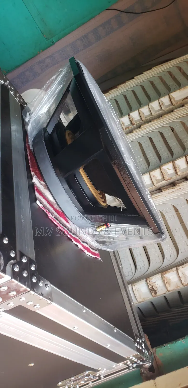 Admark Dual 18 Bass Speakers