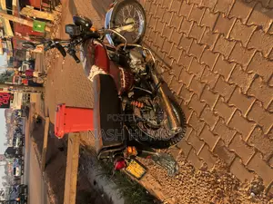 Bajaj Boxer 2006 Red