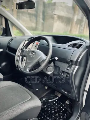Toyota Ractis 2008 White