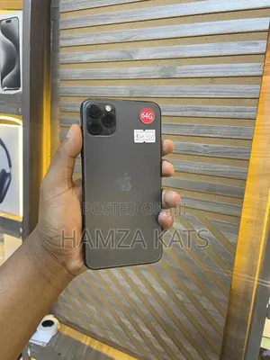 Photo - Apple iPhone 11 Pro Max 64 GB Black