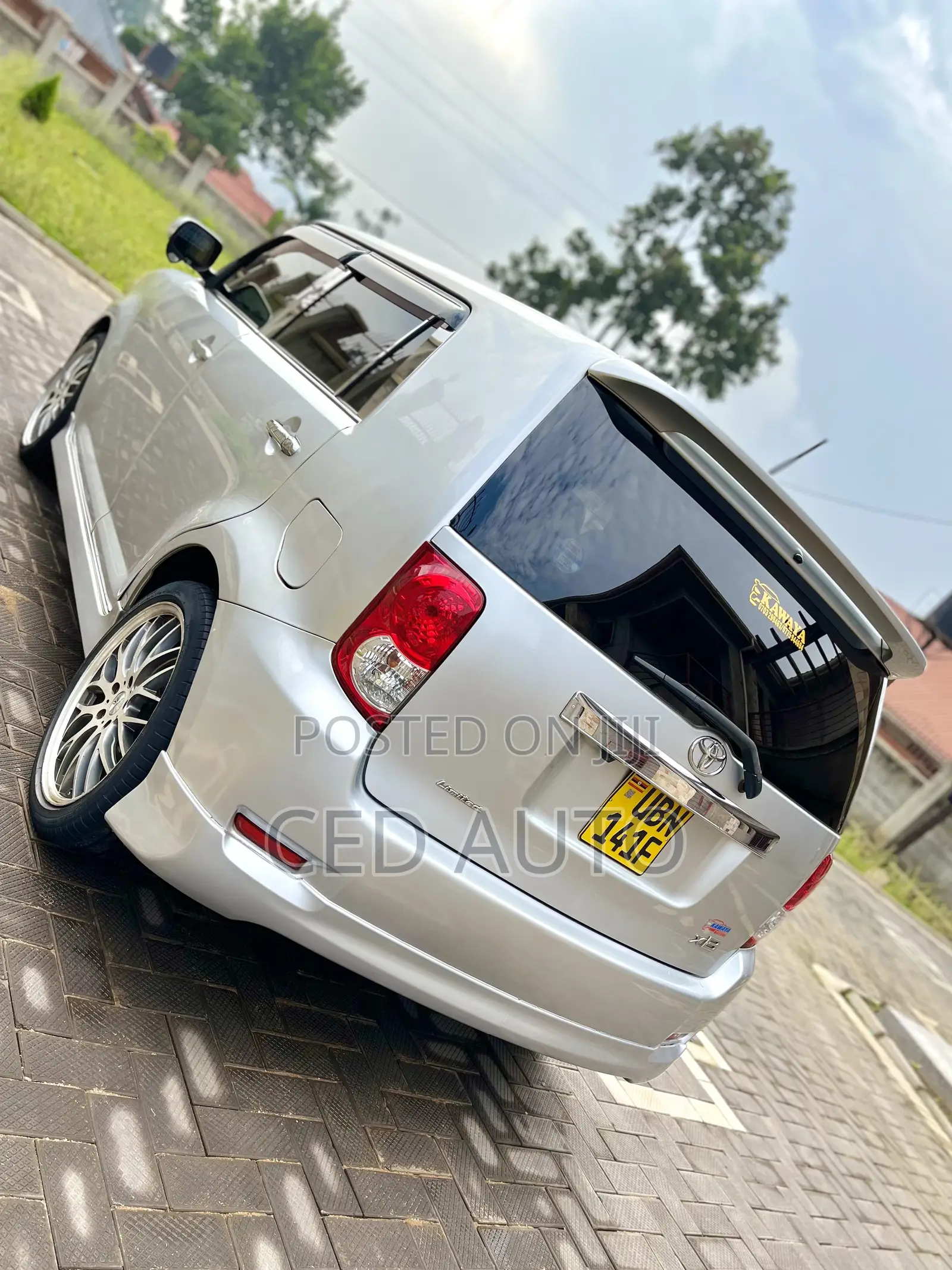 Toyota Corolla Rumion 2010 Silver