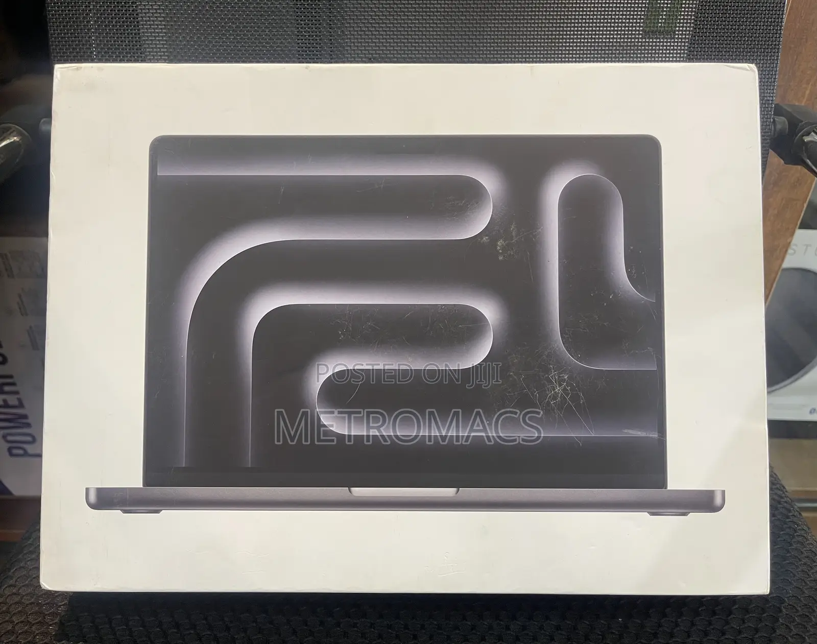 New Apple MacBook Pro 2024 M4 14-inch 24GB Apple M4 Pro SSD 512GB