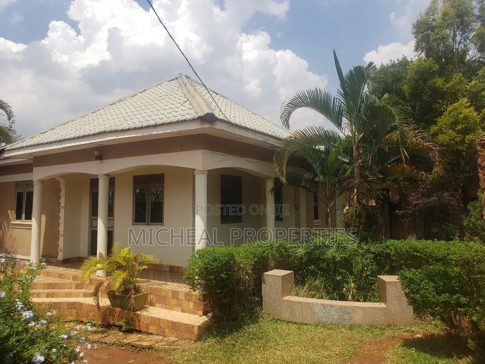 3bdrm House in Kiti Katade 120M, Kawempe for sale