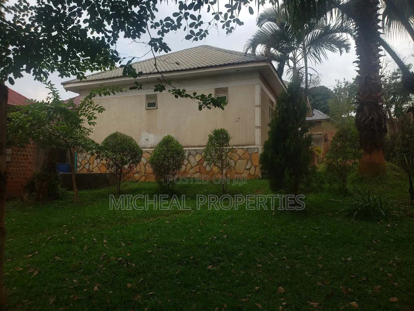 3bdrm House in Kiti Katade 120M, Kawempe for sale